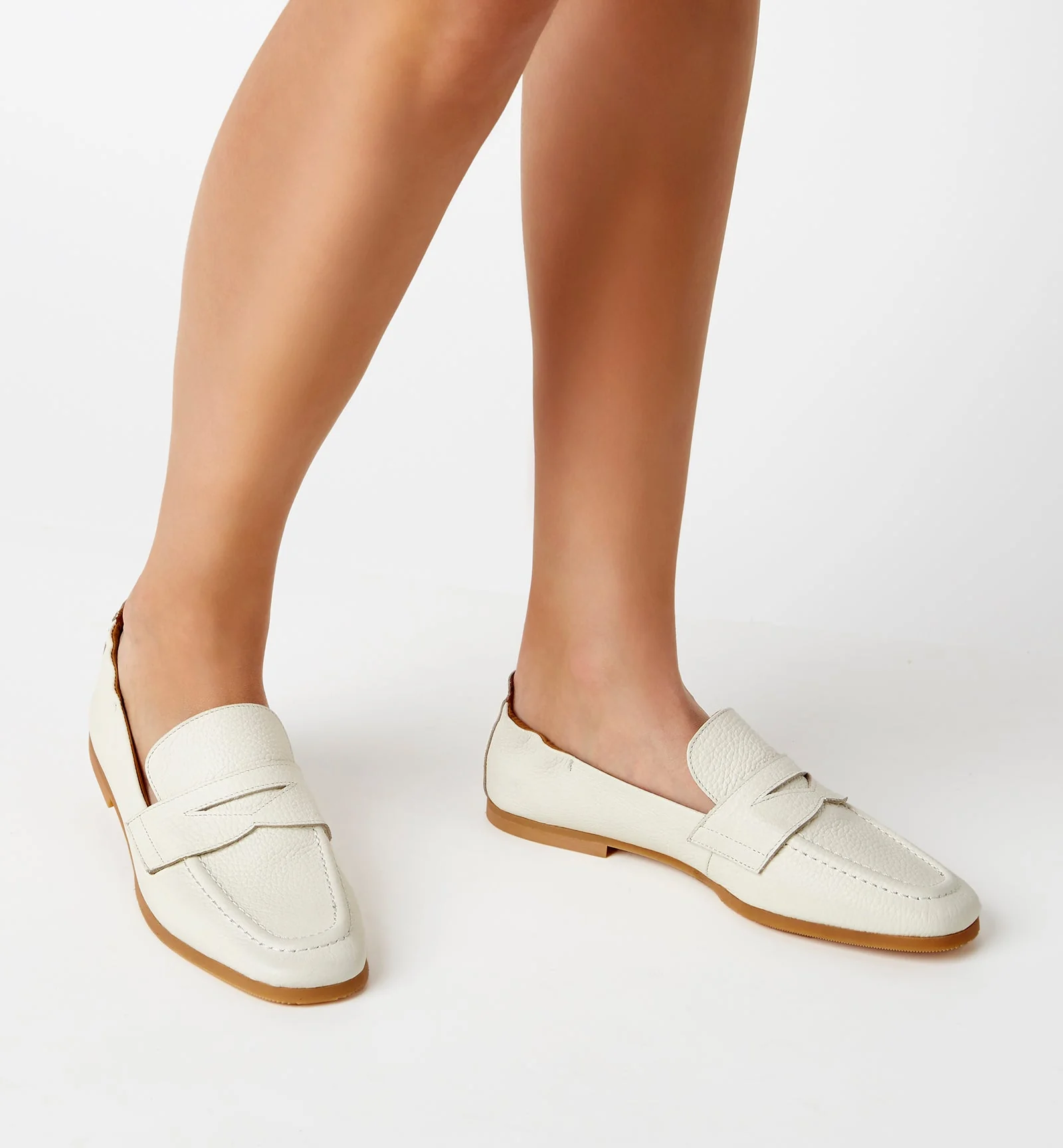 KITSON PEBBLED LEATHER LOAFER - Image 6
