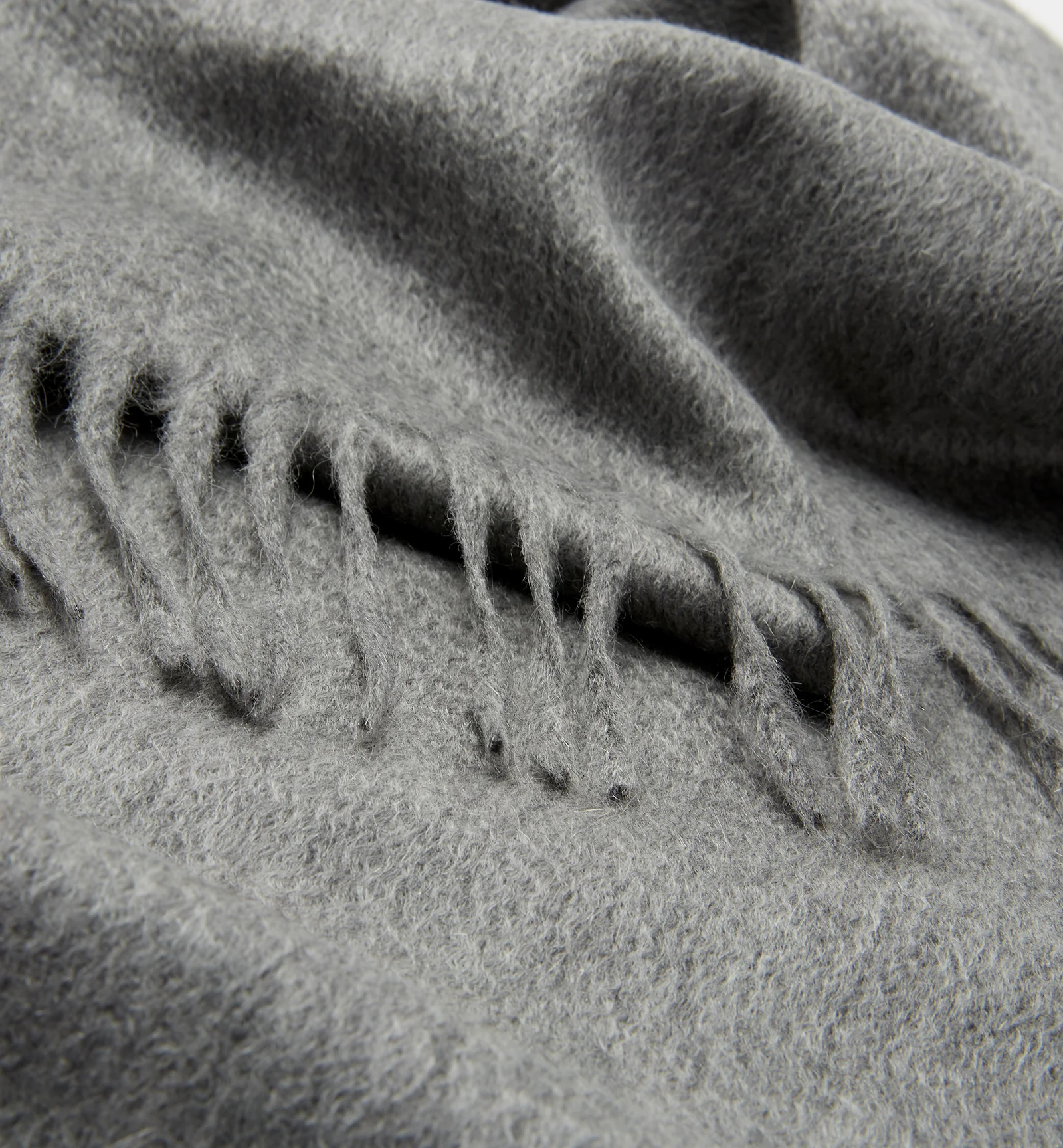 WOLF CASHMERE SCARF - Image 3